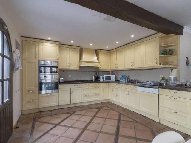 6 Bedrooms Villa in Fuengirola