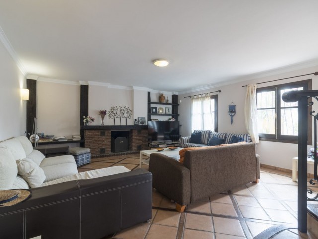 6 Bedrooms Townhouse in Fuengirola