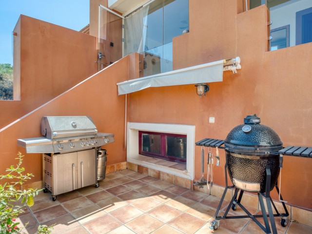 3 Bedrooms Townhouse in Benahavís