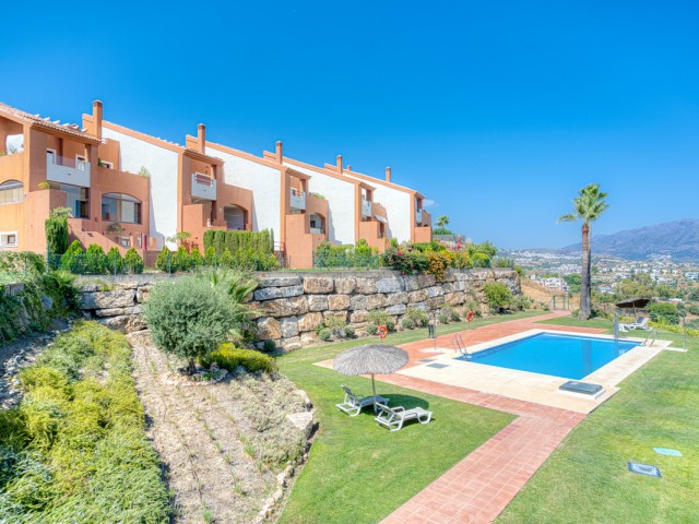 3 Bedrooms Townhouse in Benahavís