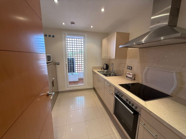 Apartamento, New Golden Mile, R5142190