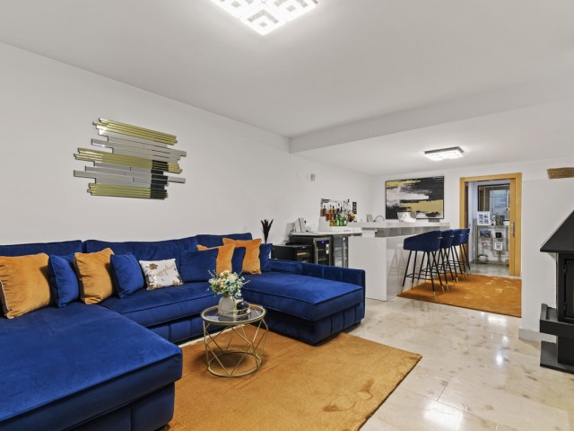 3 Bedrooms Townhouse in Benahavís