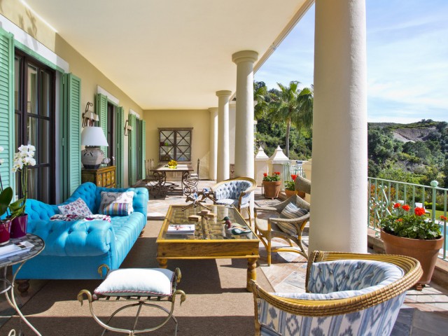 8 Bedrooms Villa in Benahavís