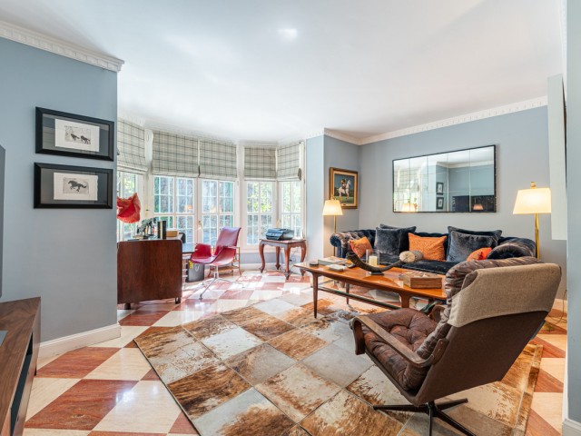 8 Bedrooms Villa in Benahavís