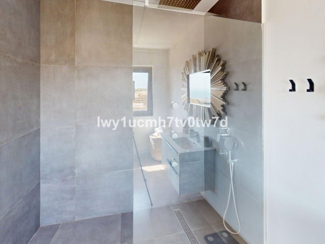 4 Soveroms Villa i Benalmadena