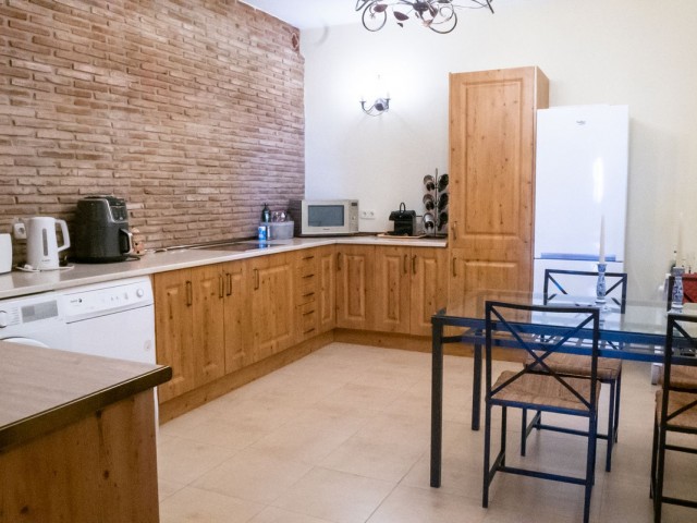 6 Bedrooms Villa in Estepona