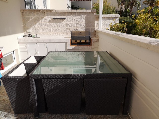 4 Slaapkamer Rijtjeshuis in Estepona