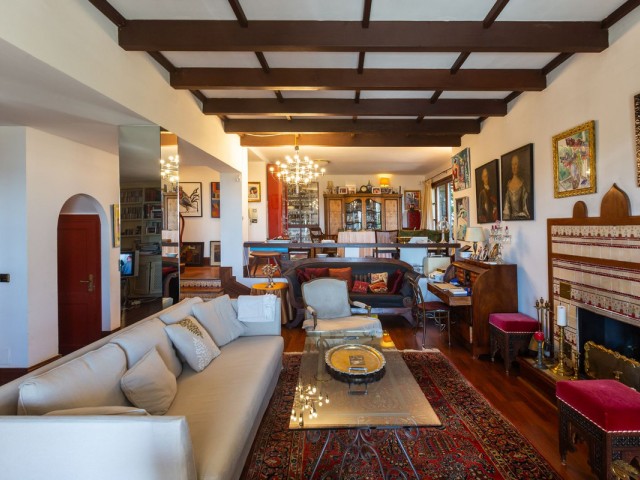 Villa avec 5 Chambres  à Elviria