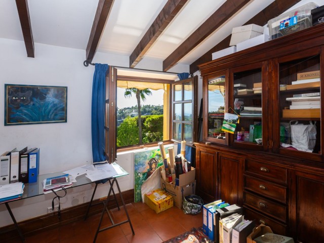 Villa avec 5 Chambres  à Elviria