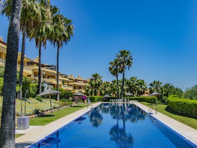 Penthouse, Sierra Blanca, R4880239