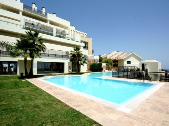 2 Bedrooms Apartment in Altos de los Monteros