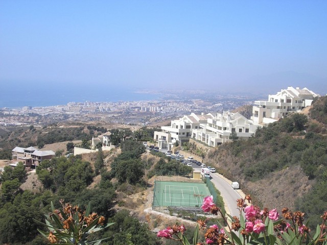 2 Bedrooms Apartment in Altos de los Monteros