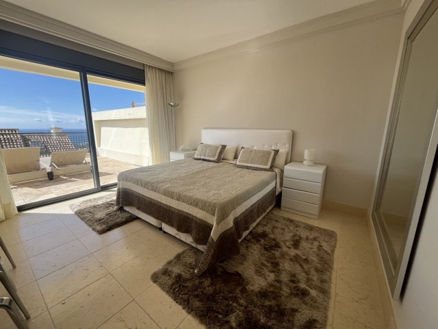 2 Bedrooms Apartment in Altos de los Monteros