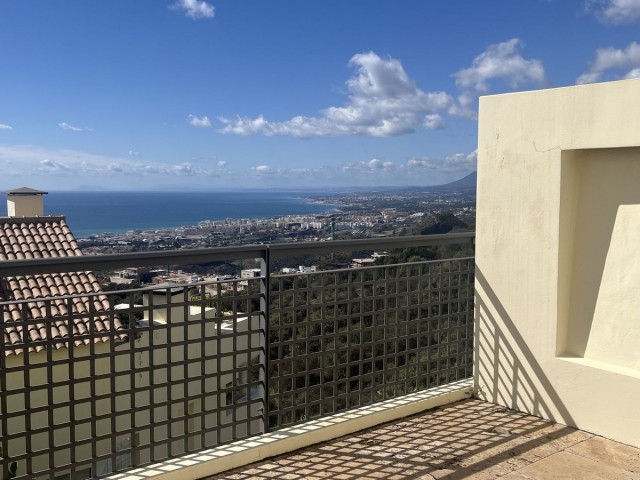 2 Bedrooms Apartment in Altos de los Monteros