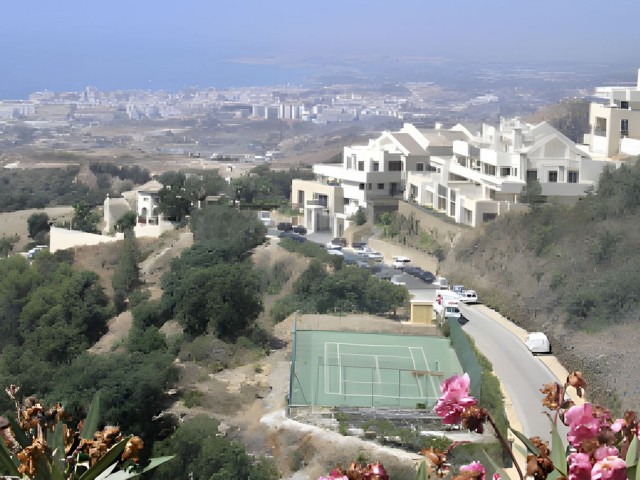 Huoneisto Altos de los Monteros - R4967812