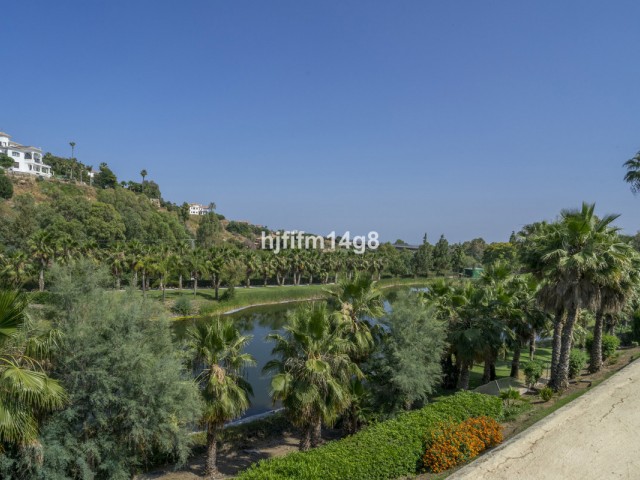 Apartment, Benahavis, R5081509