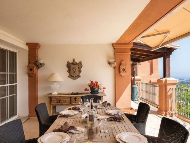 Apartamento con 2 Dormitorios  en Monte Halcones