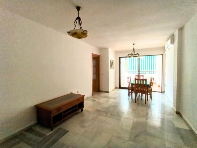 Apartment, La Carihuela, R5135326