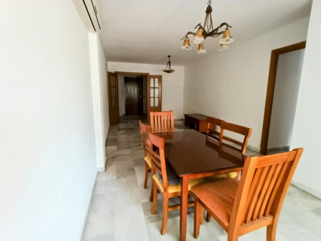 4 Bedrooms Apartment in La Carihuela