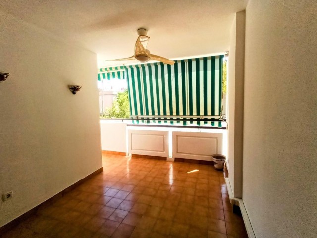 4 Bedrooms Apartment in La Carihuela