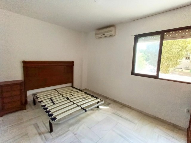 4 Bedrooms Apartment in La Carihuela