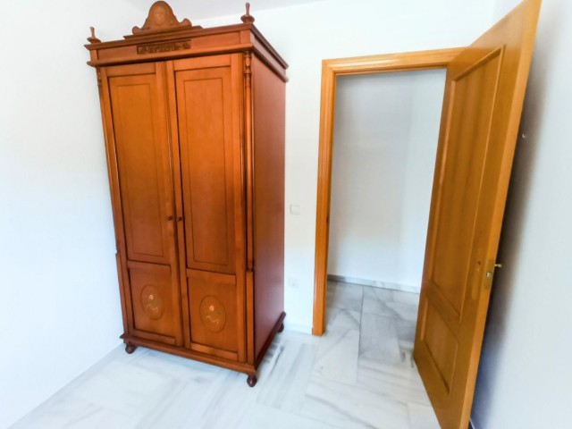 4 Bedrooms Apartment in La Carihuela