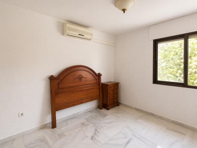 4 Makuuhuoneen Huoneisto La Carihuela