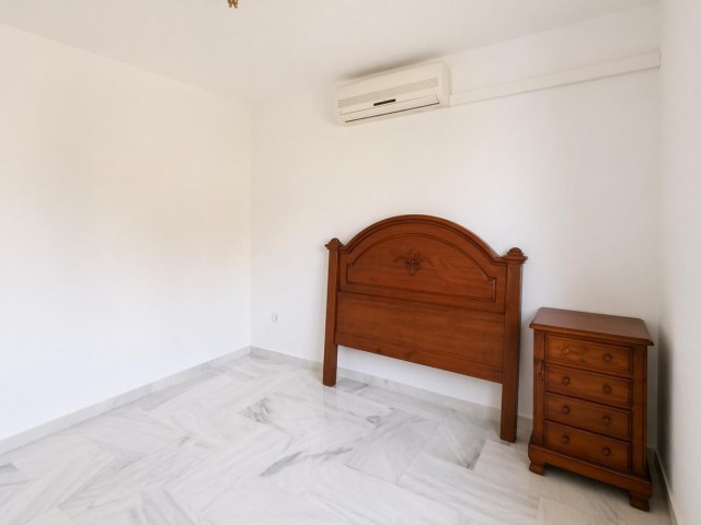 4 Makuuhuoneen Huoneisto La Carihuela