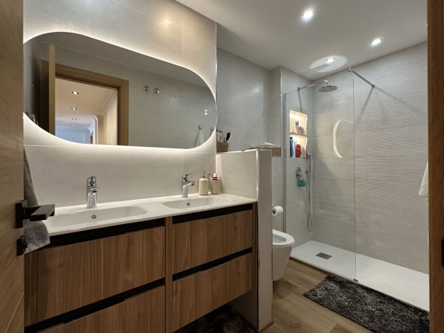 Apartamento con 3 Dormitorios  en The Golden Mile