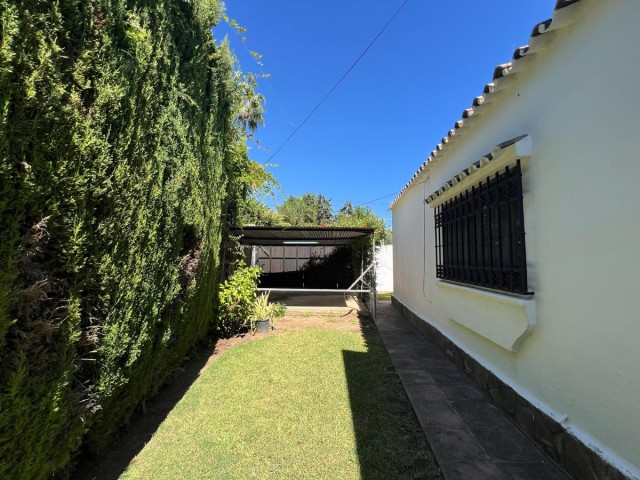 4 Makuuhuoneen Huvila Estepona