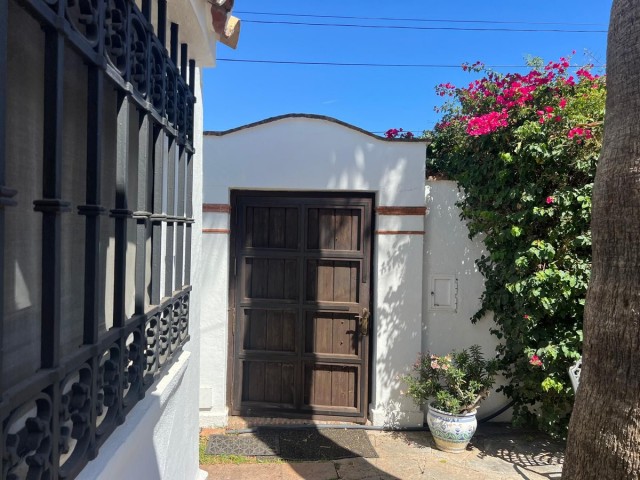 4 Makuuhuoneen Huvila Estepona