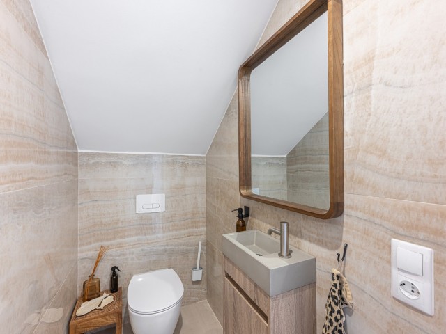 Apartamento con 4 Dormitorios  en Monte Halcones