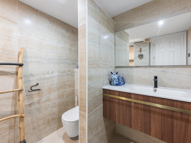 4 Bedrooms Apartment in Monte Halcones