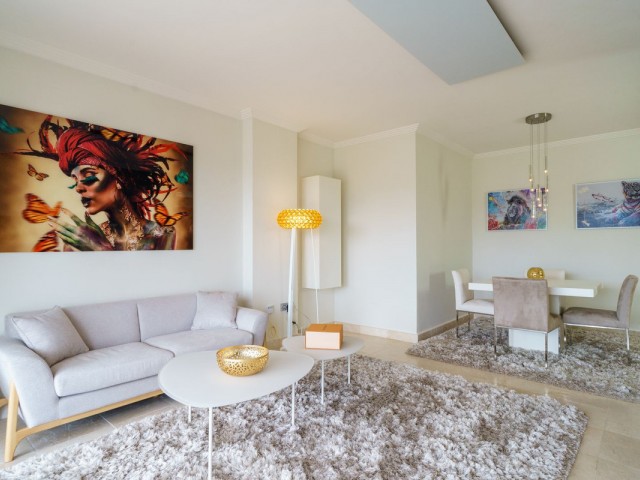 2 Bedrooms Apartment in Benahavís