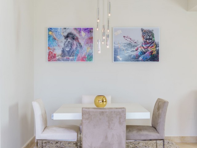 2 Bedrooms Apartment in Benahavís