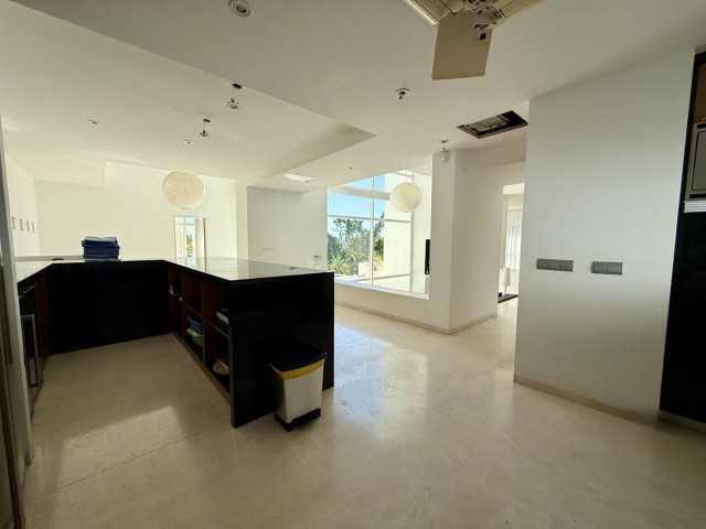 Villa avec 4 Chambres  à Valtocado