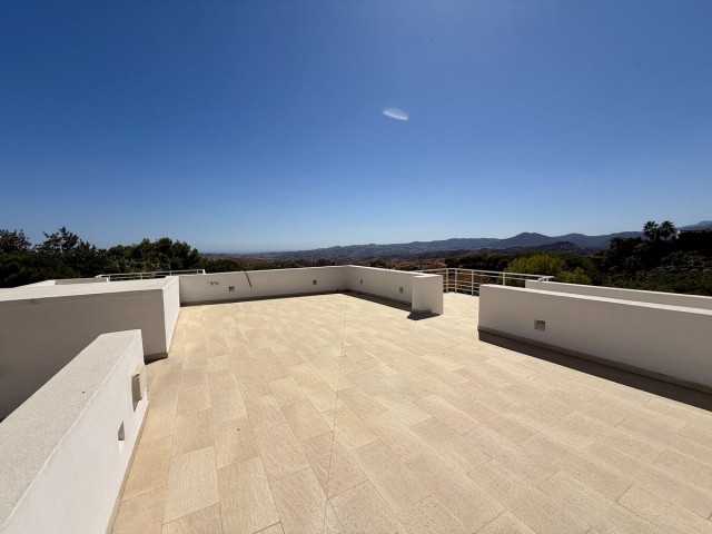 Villa avec 4 Chambres  à Valtocado