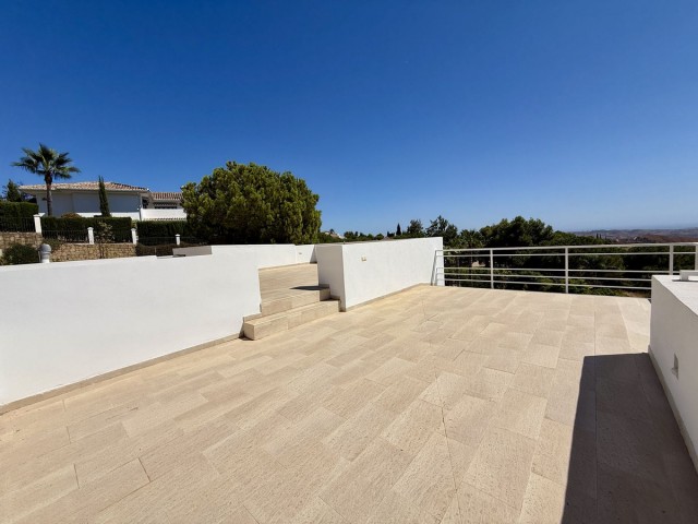 Villa avec 4 Chambres  à Valtocado