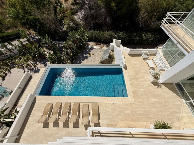 Villa avec 4 Chambres  à Valtocado