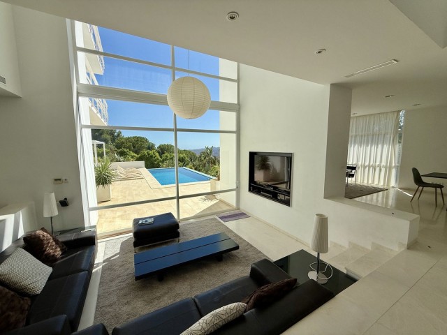 4 Schlafzimmer Villa in Valtocado