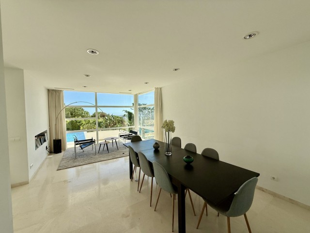 4 Schlafzimmer Villa in Valtocado