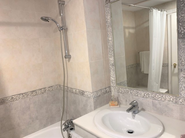 Apartamento con 2 Dormitorios  en Hacienda del Sol