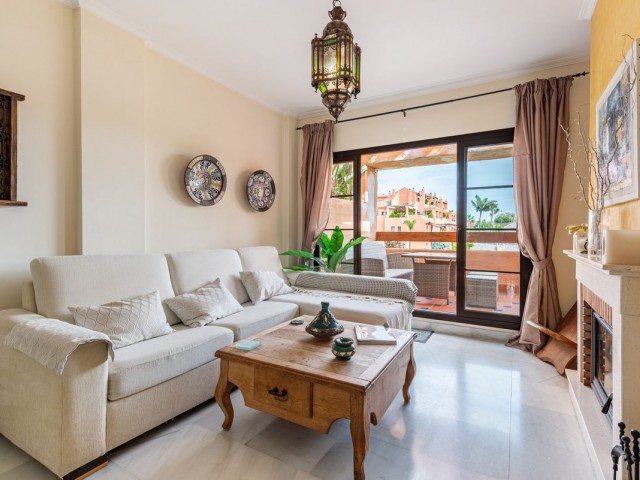 Apartment, Hacienda del Sol, R5147836