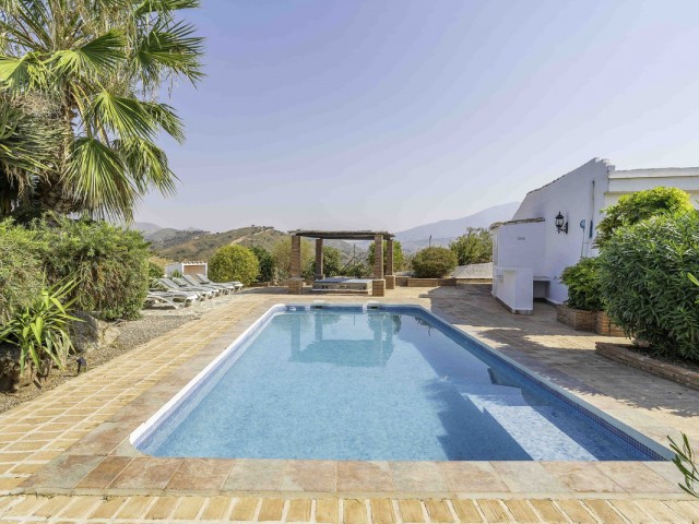 Villa con 6 Dormitorios  en Entrerrios
