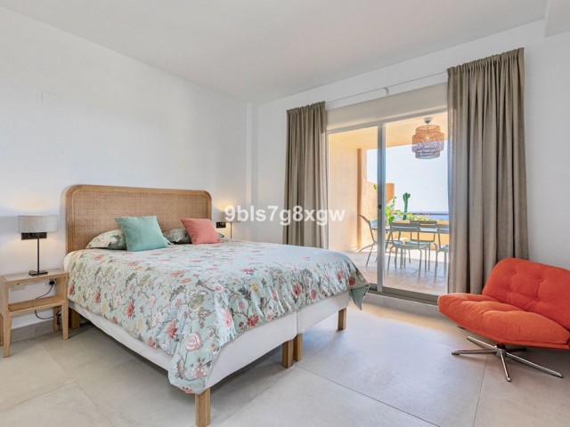 2 Bedrooms Apartment in Benahavís