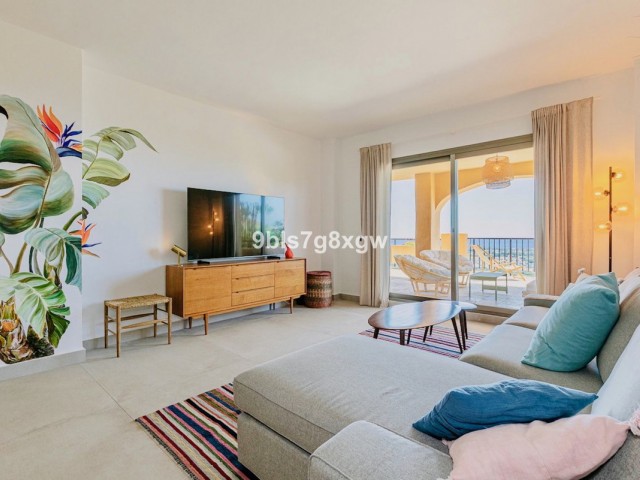 2 Bedrooms Apartment in Benahavís
