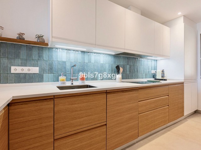 2 Bedrooms Apartment in Benahavís