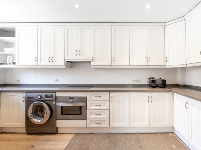 5 Soveroms Villa i Guadalmina Alta