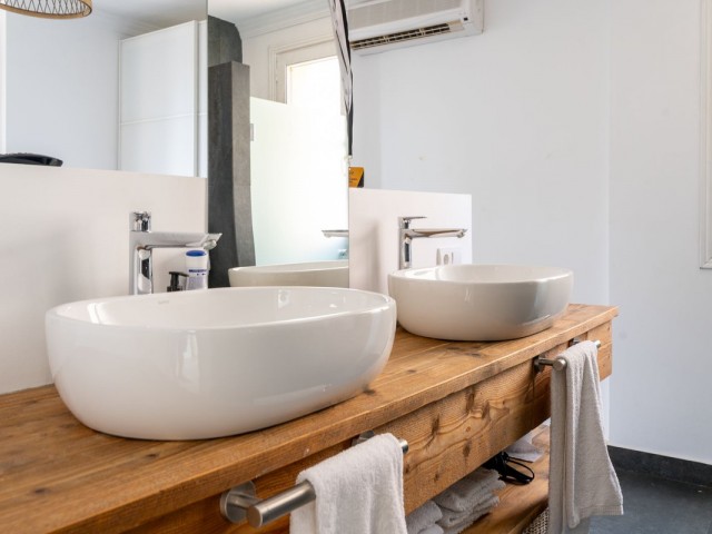 5 Soveroms Villa i Guadalmina Alta