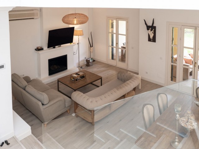 Villa con 5 Dormitorios  en Guadalmina Alta